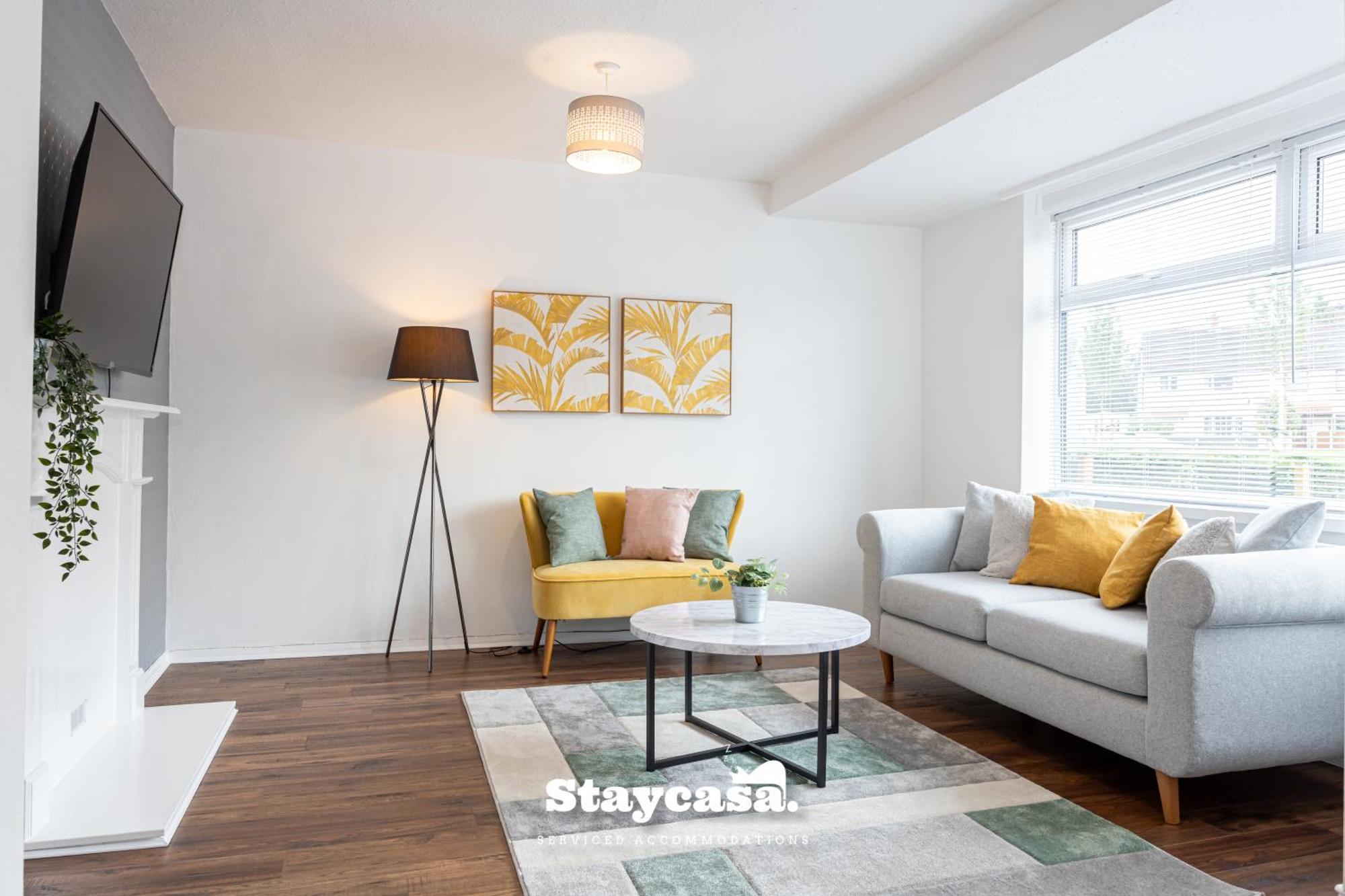 Spacious Cosy Cove With Large Driveway And Garden * Wythenshawe