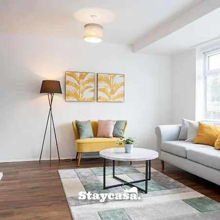 Spacious Cosy Cove With Large Driveway And Garden Wythenshawe Buitenkant foto