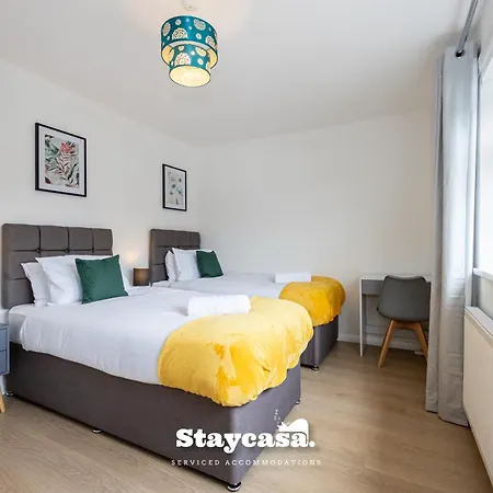 Spacious Cosy Cove With Large Driveway And Garden Wythenshawe Buitenkant foto