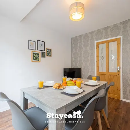 Spacious Cosy Cove With Large Driveway And Garden Wythenshawe Buitenkant foto