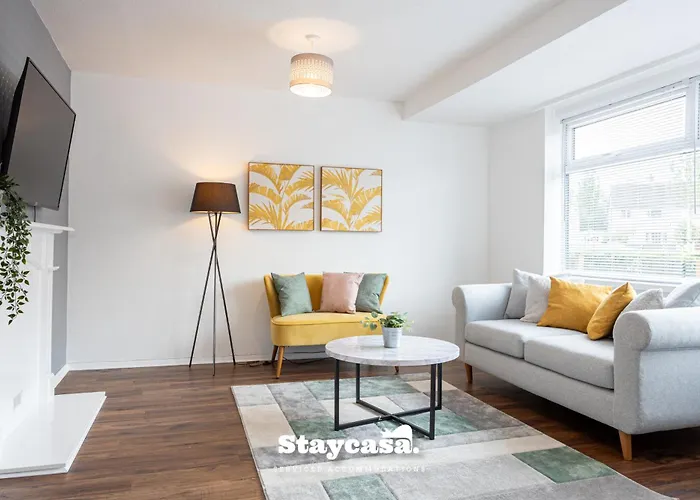 Spacious Cosy Cove With Large Driveway And Garden