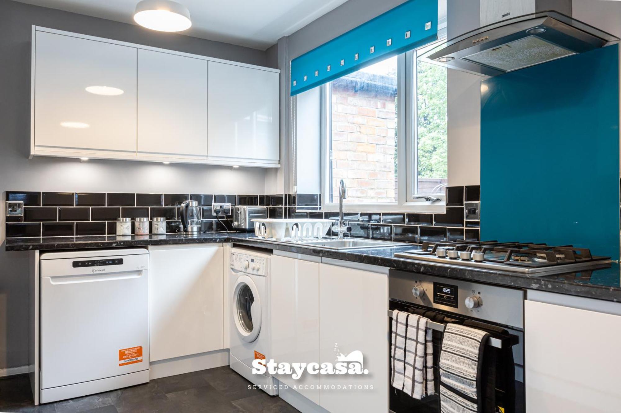 Spacious Cosy Cove With Large Driveway And Garden *