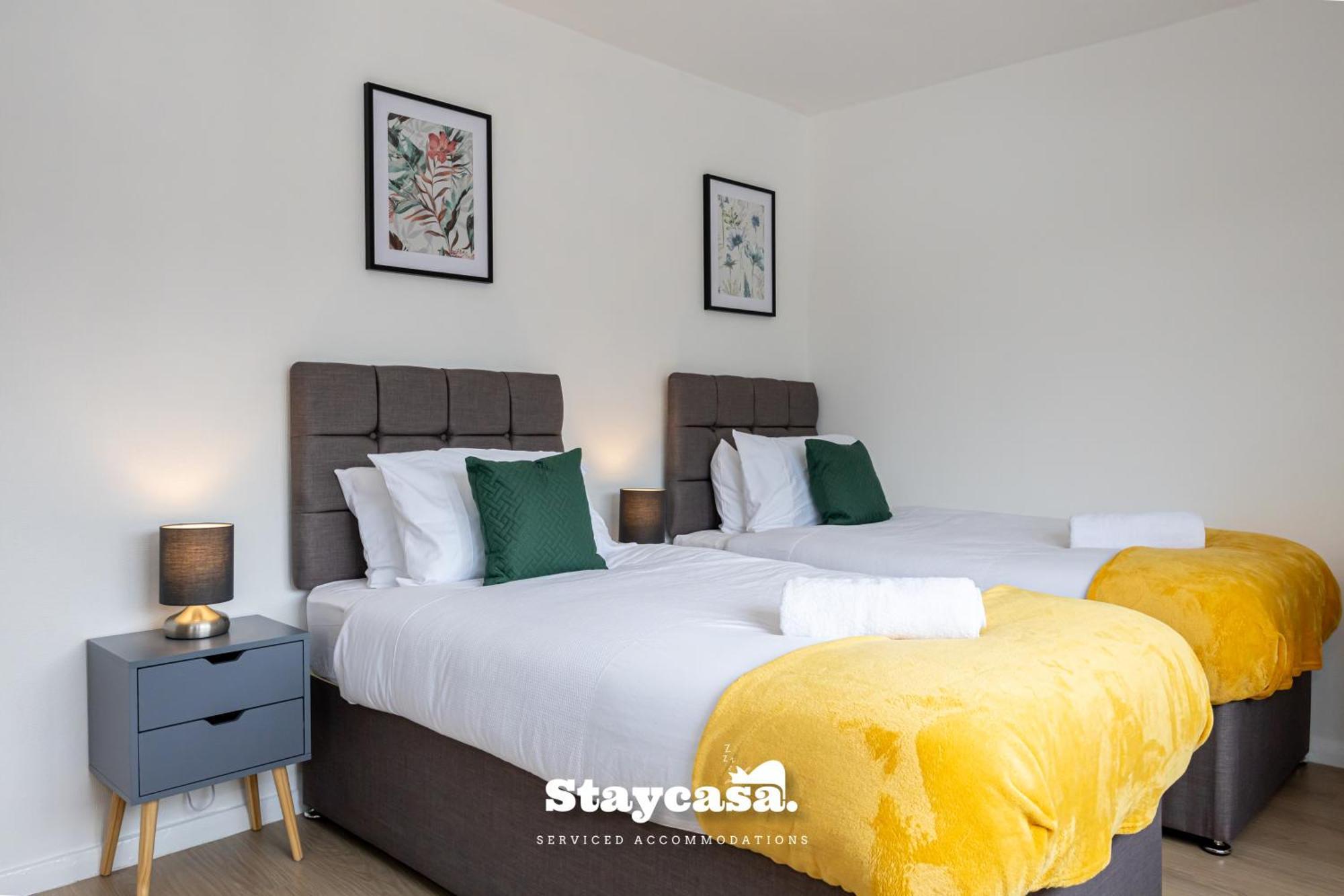 Spacious Cosy Cove With Large Driveway And Garden